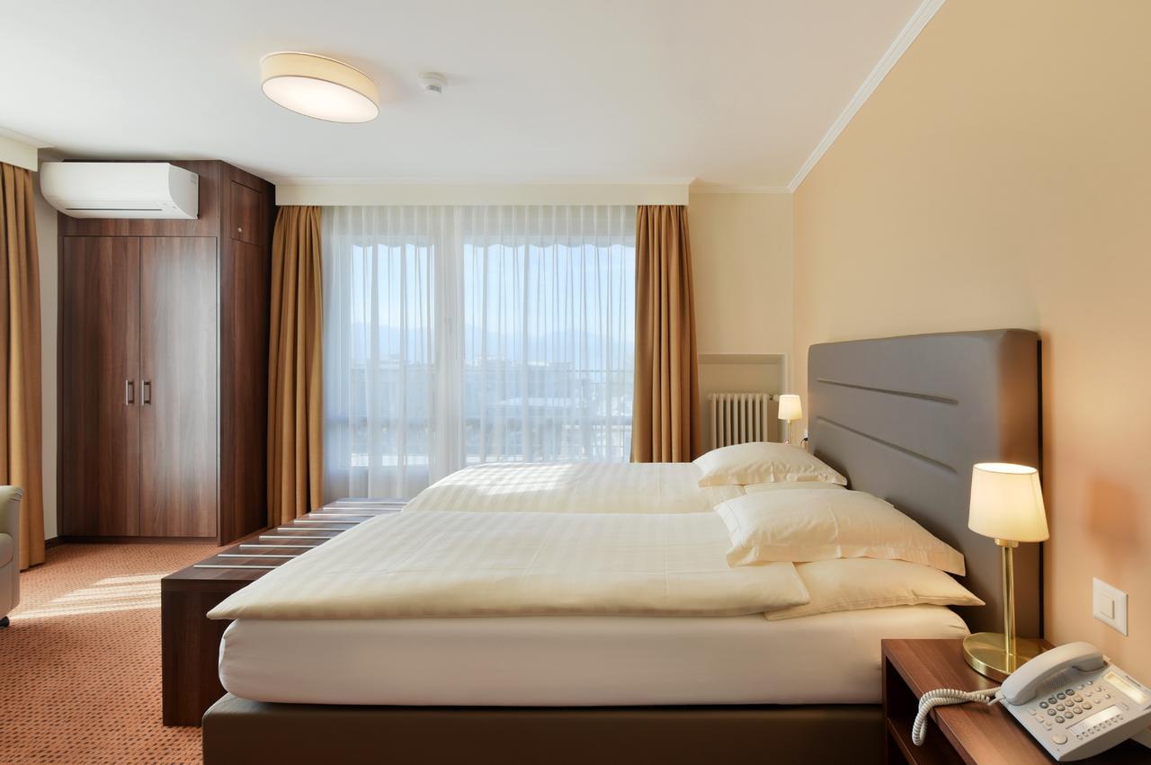 Elite Hotel Lausanne Ngoại thất bức ảnh